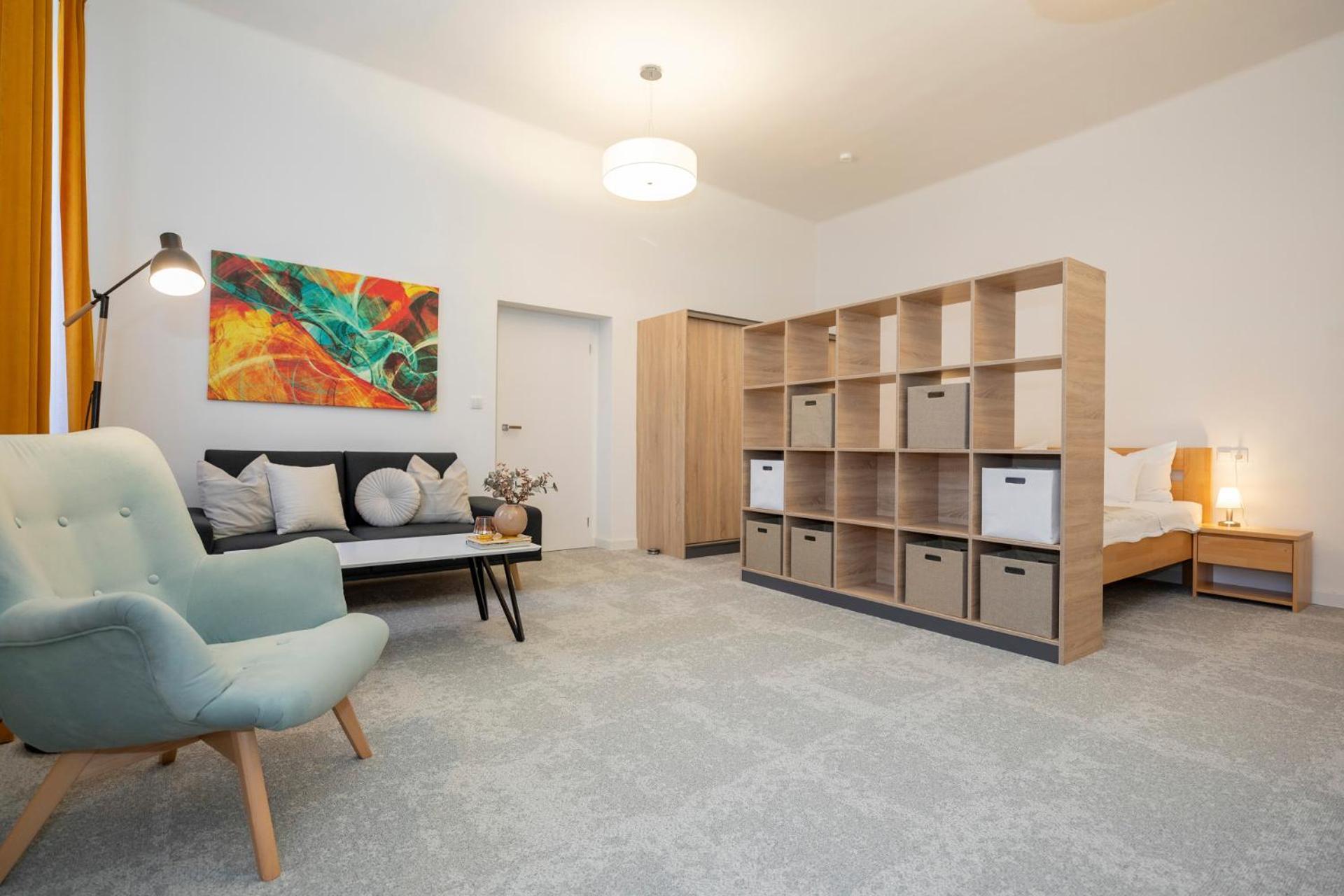 Alure Residences 10 - 24H Self Check-In & Private Parking Next To The Apartment Building Included, City Center Right On Snp Square In A Quiet Passage, New Building, Best Deal In Town Banská Bystrica Eksteriør bilde